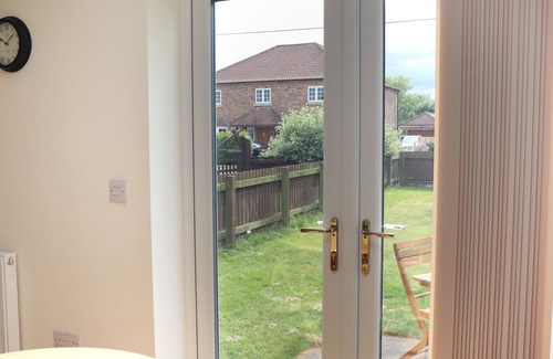 Lincoln Cottage | COPSE VIEW, romantic, with a garden in Reepham, Lincolnshire