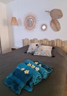 Etang Sale Les Bains Apartment | Coquet appartement à 50 m du lagon