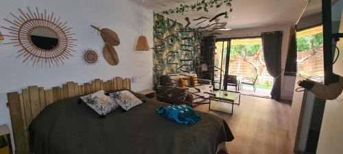 Etang Sale Les Bains Apartment | Coquet appartement à 50 m du lagon