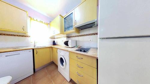 Zahara de los Atunes Apartment | Coqueto y práctico apartamento en pueblo de Zahara