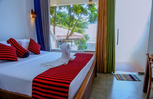 Mirissa Hotel | Coral Beach Hotel