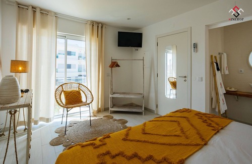 Areias de Sao Joao House | Coral Botique Suites
