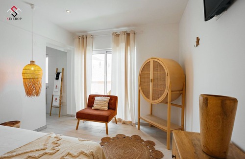Areias de Sao Joao House | Coral Botique Suites