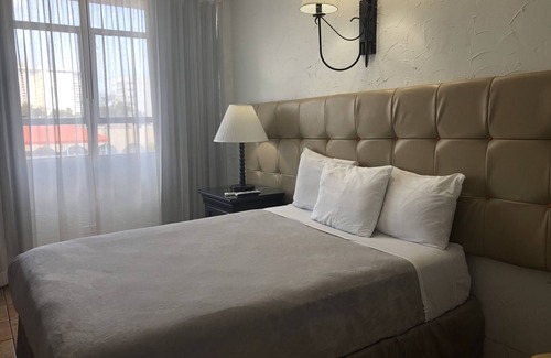 Isla Verde Hotel | Coral by the Sea Hotel
