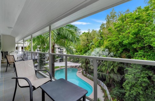 Palm Cove Apartment | Coral Coast - Rainforest Resort by Palm Cove Beach