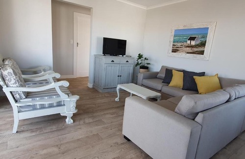 Struisbaai House | Coral Cottage