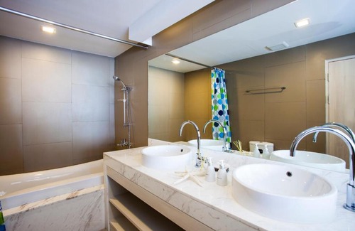 Karon Hotel | Coral Inn
