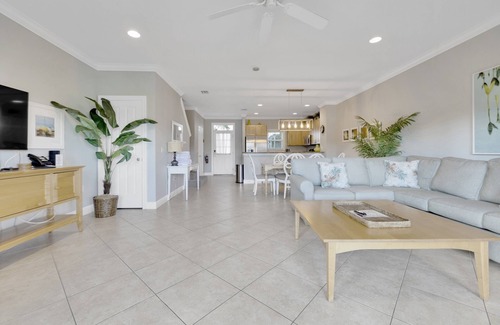 Marathon Apartment | Coral Lagoon Resort Villas & Marina by KeysCaribbean