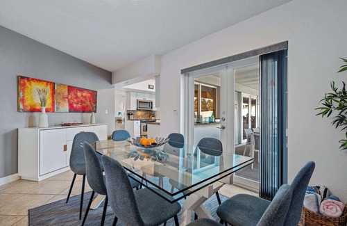 Coral Ridge Isles Villa | Coral Ridge Isles Beauty - Waterfront Pool Villa, BBQ