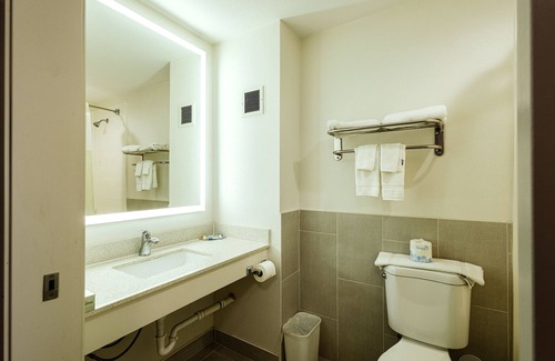 Inver Grove Heights Hotel | Coratel Inn and Suites By Jasper Saint Paul Minneapolis Inver Grove Heights.