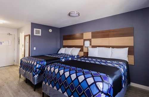 Inver Grove Heights Hotel | Coratel Inn and Suites By Jasper Saint Paul Minneapolis Inver Grove Heights.