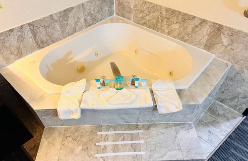 Ocean Shores Resort | Coratel Inn and Suites By Jasper Ocean Shores