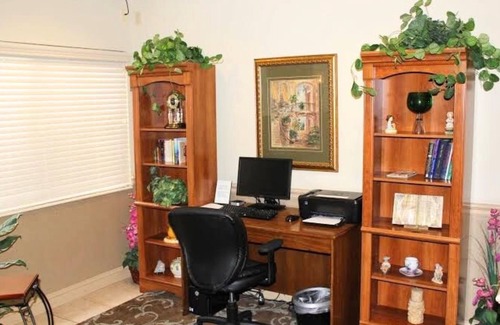 College Hill Hotel | Coratel Inn & Suites by Jasper Wesley-Standard 2 Queen Bed Non-Smoking
