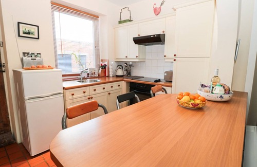 Berwick-upon-Tweed Cottage | CORBETT COTTAGE, pet friendly, with open fire in Holy Island