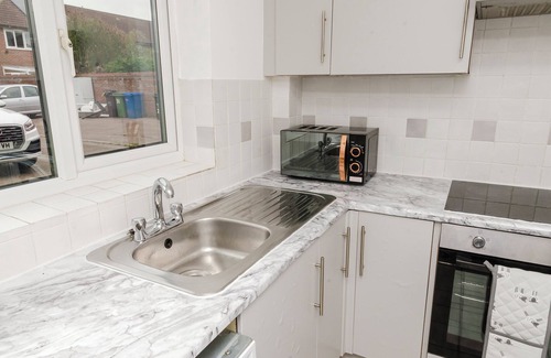 Corby House | Corby-2 Bedroom-1Bathroom-Parking - Upto 5 guests