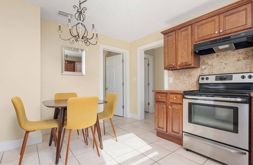 Downtown Historic District House | Cordova Dream Upper