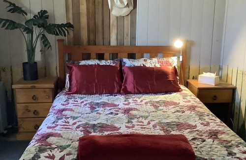 Malpas-trenton House | Corella Creek Country Farm Stay