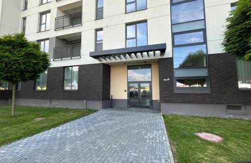 Tractorul Apartment | Coresi comfort, Parking, Wifi