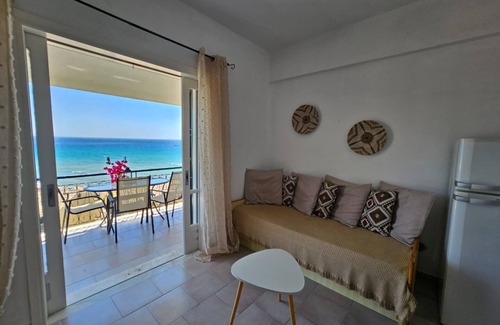 Glyfada Apartment | Corfu Glyfada Menigos 150