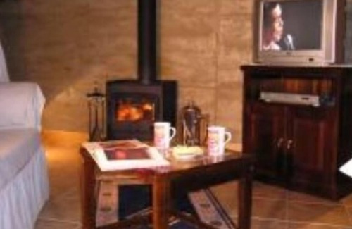 Torrens Vale Apartment | Corinium Roman Villa -Bed and Breakfast