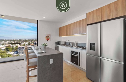 Lazaro Cardenas Apartment | Corner 2 BR Condo - Rooftop Pool with Oceanview