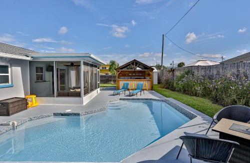Largo House | Corner By The Coast