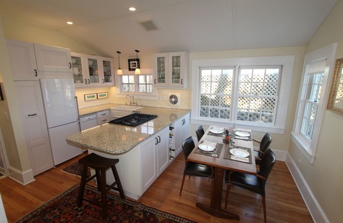 Historic Montford Cottage | Corner Cottage: A Romantic Retreat Near Downtown Asheville