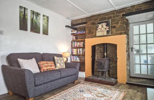 Ruardean House | Corner Cottage