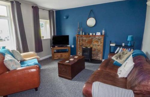 Reynoldston House | Corner Cottage