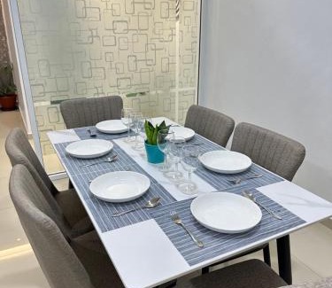 Bandar Tun Razak House | Corner Homestay with Garden and Private Parking