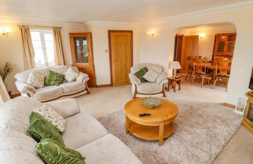 Cinderford House | Corner House