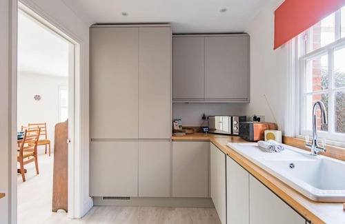 Deal House | Corner House