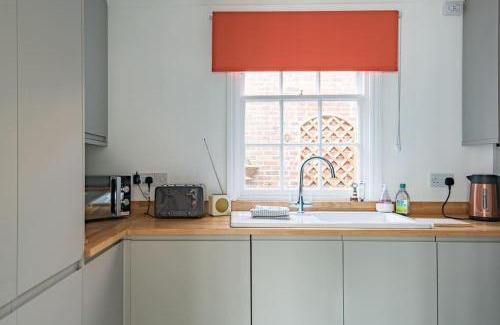 Deal House | Corner House