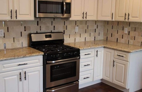 Hermosa Village House | Corner Lot Private House Near Disneyland | Private Hot Tub | Quiet Neighborhood