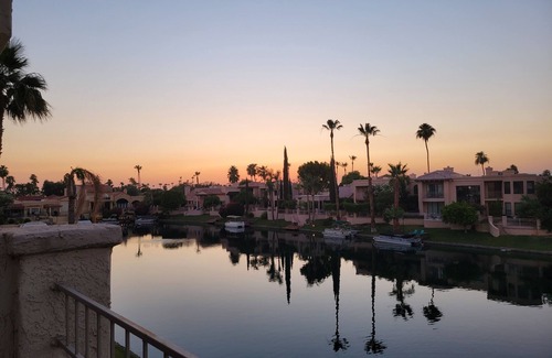 Scottsdale Ranch Condo | Corner Penthouse with Lake & Mountain Views