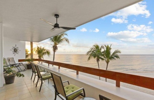 Costa Maya Condo | Corner Unit in the Building That