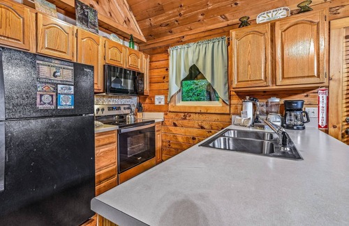 Gatlinburg - Pigeon Forge Cabin | Cornerstone 2 Bedroom Cabin by RedAwning