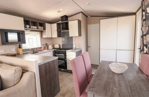 Llandwrog Cottage | CORNERSTONE, pet friendly, country holiday cottage in Caernarfon