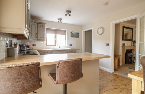 Appleby-in-Westmorland Cottage | CORNERWAYS, pet friendly, with open fire in Appleby-In-Westmorland