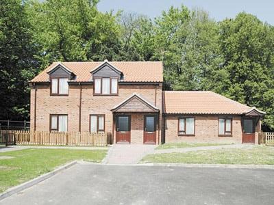 Norwich House | Cornflower Cottage- W40836