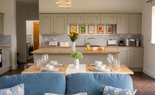 Horncastle House | Cornflower