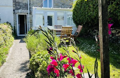 Portreath House | Cornish cottage 100m to the beach. (Portreath north coast near st ives)