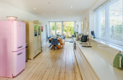 Instow House | Corona - Four Bedroom House, Sleeps 8