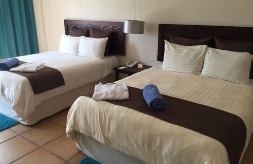 Playa Coronado Hotel | Coronado Luxury Club & Suites