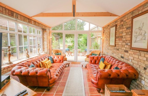 Wisbech House | Coronation Cottage