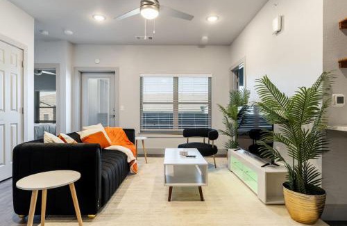 Grand Prairie Apartment | Corporate Housing by MGM