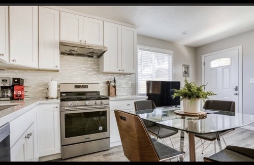 Campbell House | Corporate Housing for Business Professional