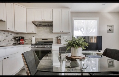 Campbell House | Corporate Housing for Business Professional