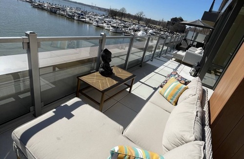 Southwest Apartment | CORPORATE RENTAL ON THE RIVER IN SOUTHWEST WASHINGTON DC