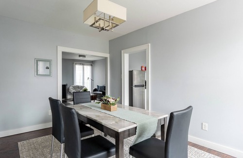 Detroit Apartment | Corporate & Travel Nurse Housing 30+ Day Stays
